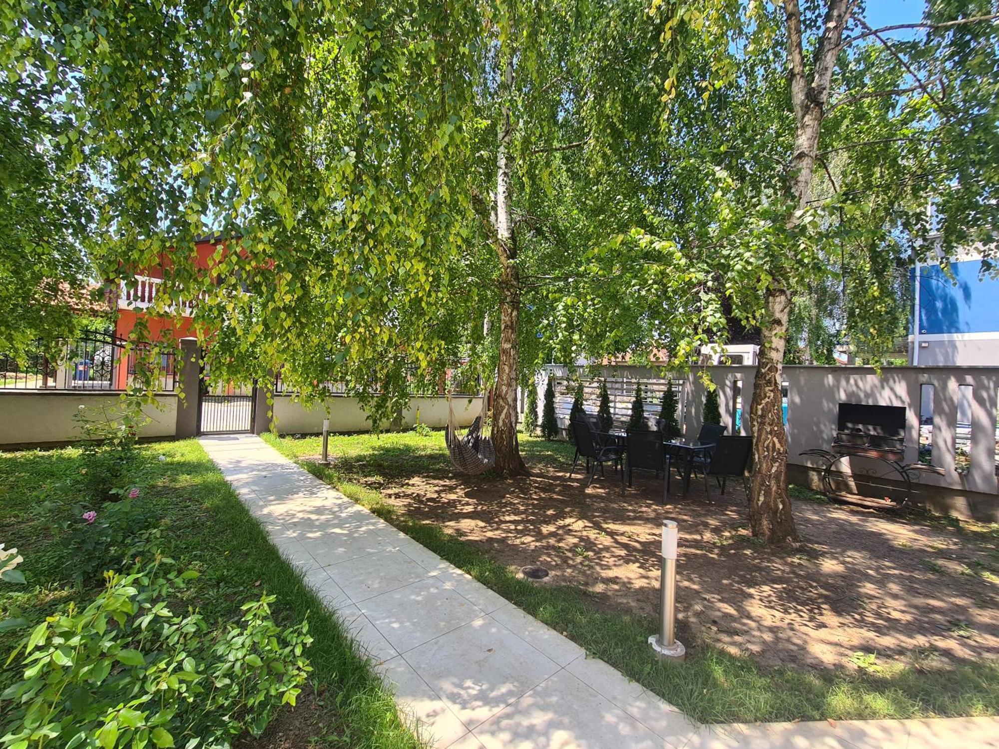 Willa House Reko Belgrad Zewnętrze zdjęcie